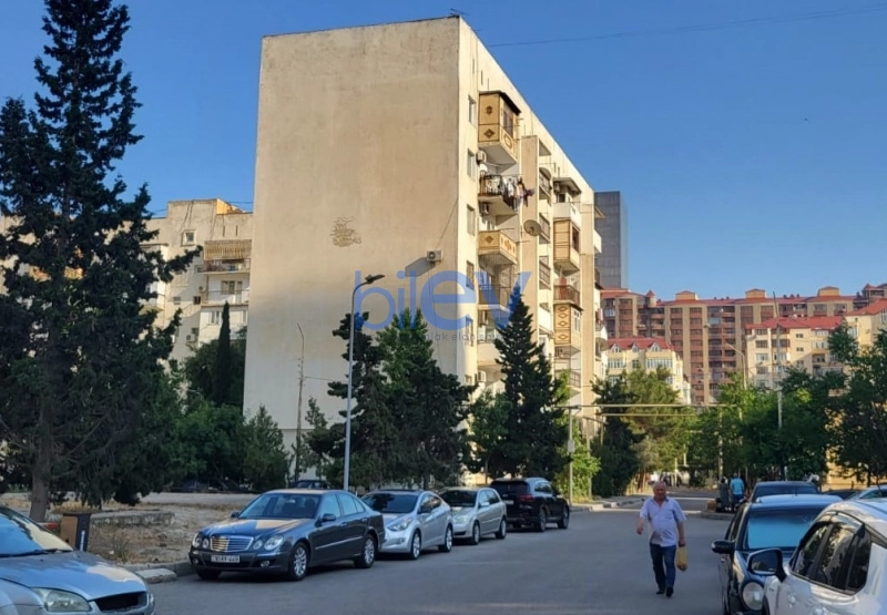 Satış 1 otaqlı Köhnə Tikili bina evi  42m², Bakı