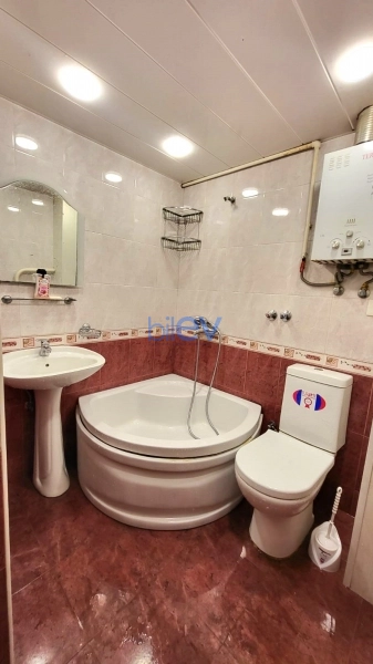 Satış 1 otaqlı Köhnə Tikili bina evi  42m², Bakı