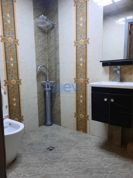 Aylıq Kirayə 2 otaqlı Köhnə Tikili bina evi  60m², Bakı