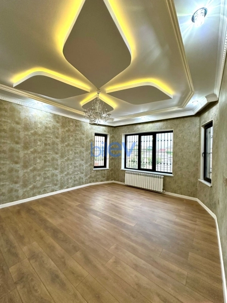 Satış 5 otaqlı Bağ evi  216m², Bakı