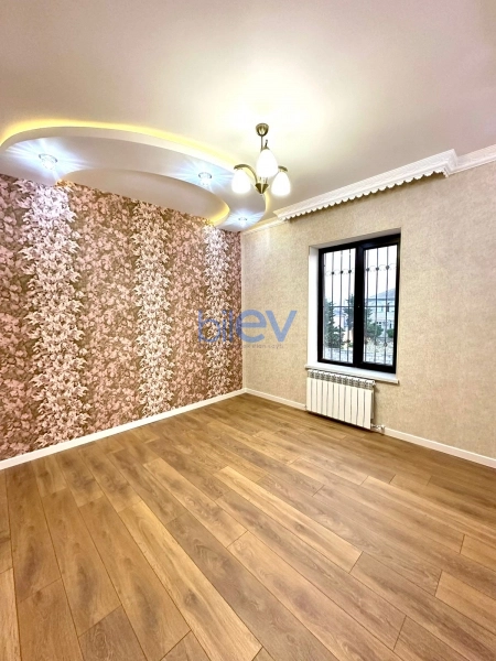 Satış 5 otaqlı Bağ evi  216m², Bakı