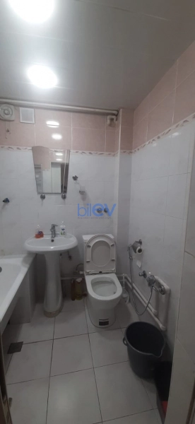 Aylıq Kirayə 1 otaqlı Köhnə Tikili bina evi  40m², Bakı