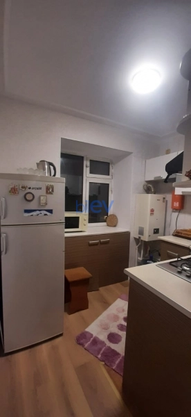 Aylıq Kirayə 1 otaqlı Köhnə Tikili bina evi  40m², Bakı
