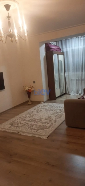 Aylıq Kirayə 1 otaqlı Köhnə Tikili bina evi  40m², Bakı