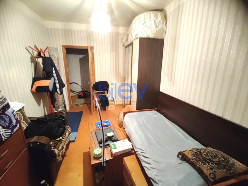 Satış 3 otaqlı Köhnə Tikili bina evi  80m², Bakı