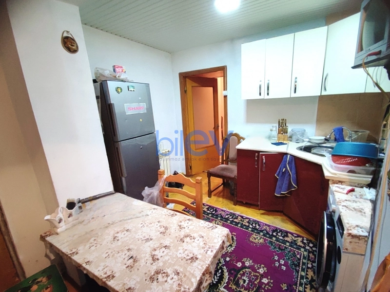 Satış 3 otaqlı Köhnə Tikili bina evi  80m², Bakı