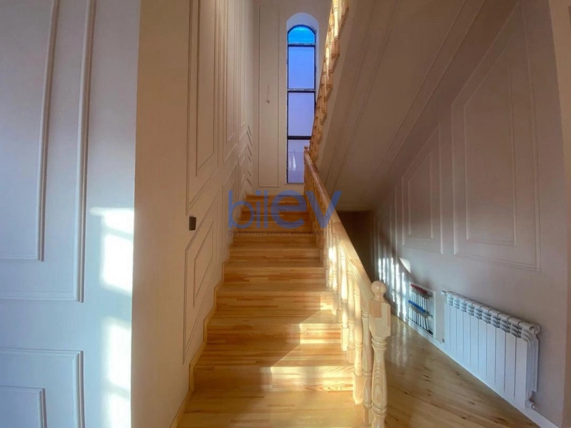 Satış 6 otaqlı Həyət evi  216m², Bakı