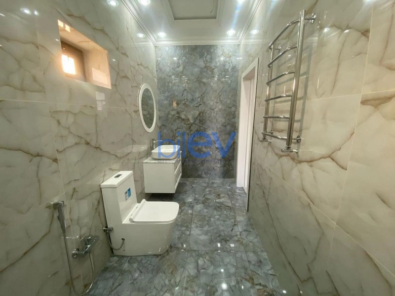 Satış 6 otaqlı Həyət evi  216m², Bakı