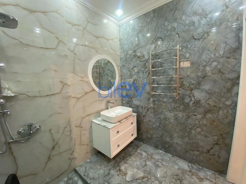 Satış 6 otaqlı Həyət evi  216m², Bakı