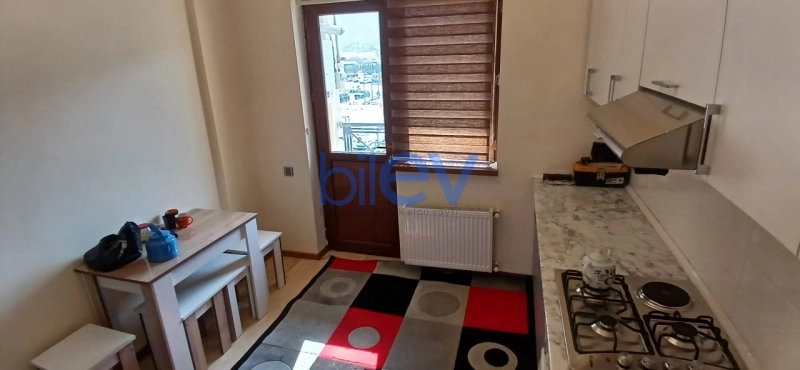 Aylıq Kirayə 3 otaqlı Yeni Tikili bina evi  100m², Bakı