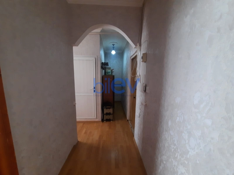 Aylıq Kirayə 2 otaqlı Köhnə Tikili bina evi  70m², Bakı