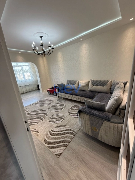 Satış 3 otaqlı Köhnə Tikili bina evi  8.00m², Bakı