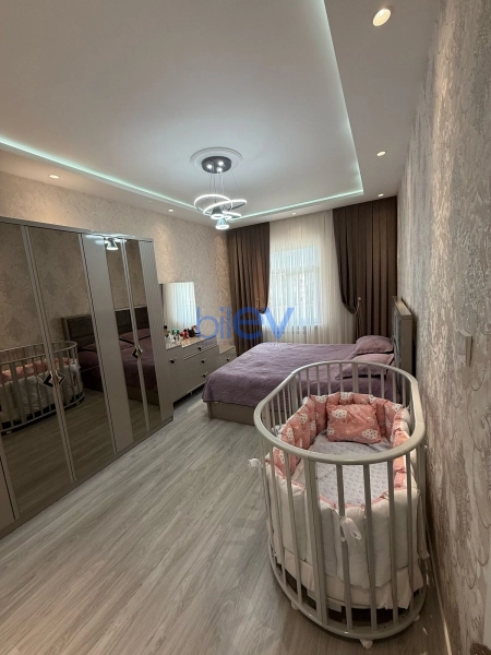 Satış 3 otaqlı Köhnə Tikili bina evi  8.00m², Bakı