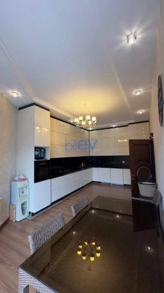 Satış 5 otaqlı Bağ evi  260m², Bakı