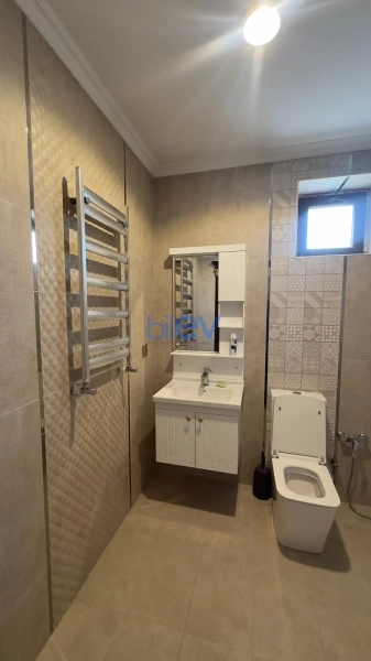 Satış 5 otaqlı Bağ evi  260m², Bakı