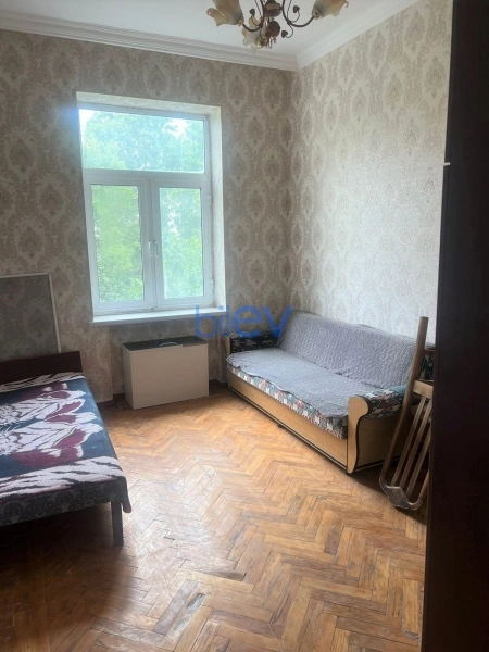 Aylıq Kirayə 3 otaqlı Köhnə Tikili bina evi  70m², Bakı