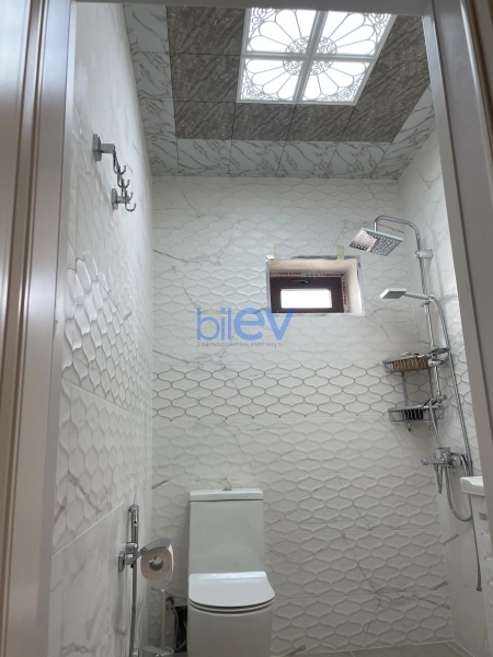 Satış 6 otaqlı Villa  240m², Bakı