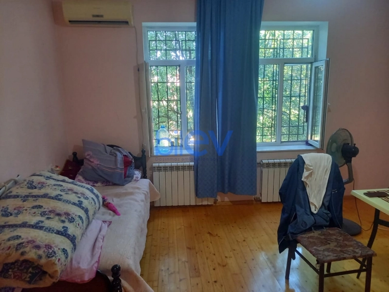 Satış 7 otaqlı Bağ evi  440m², Bakı