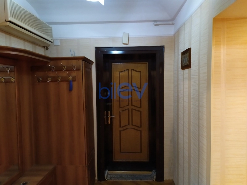 Satış 3 otaqlı Köhnə Tikili bina evi  70m², Bakı