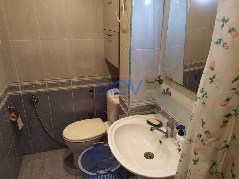 Satış 3 otaqlı Köhnə Tikili bina evi  70m², Bakı