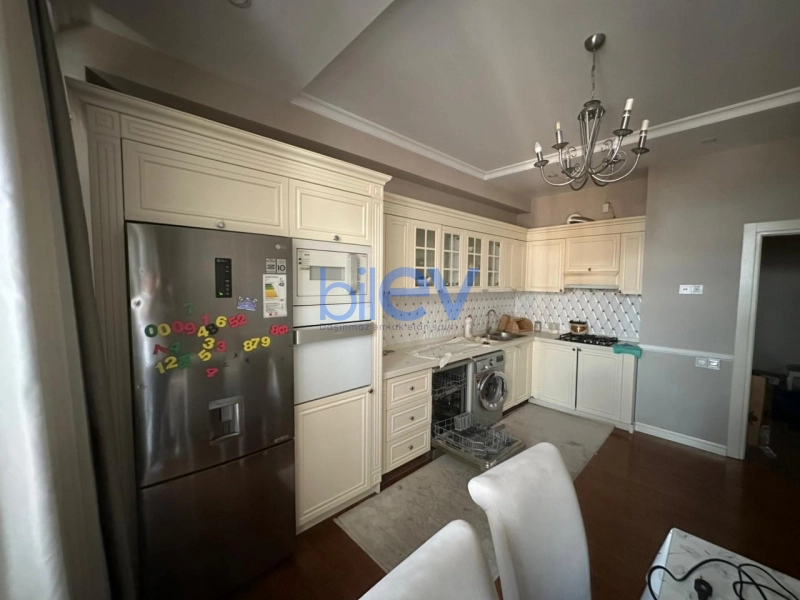 Aylıq Kirayə 3 otaqlı Yeni Tikili bina evi  138m², Bakı