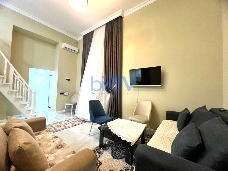 Aylıq Kirayə 3 otaqlı Köhnə Tikili bina evi  70m², Bakı