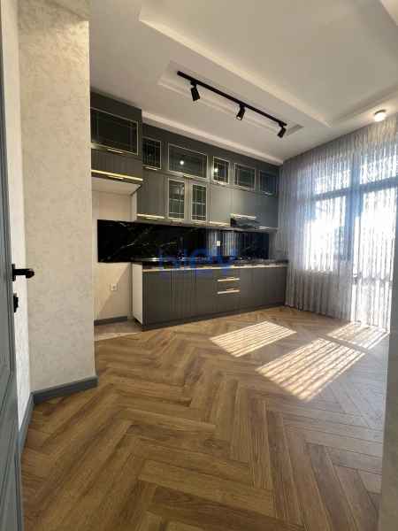 Satış 2 otaqlı Yeni Tikili bina evi  80m², Bakı