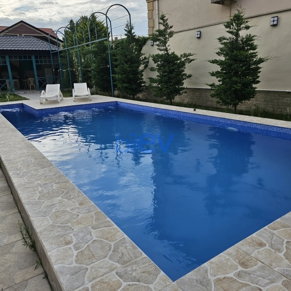 Günlük Kirayə 5 otaqlı Bağ evi  220m², Bakı