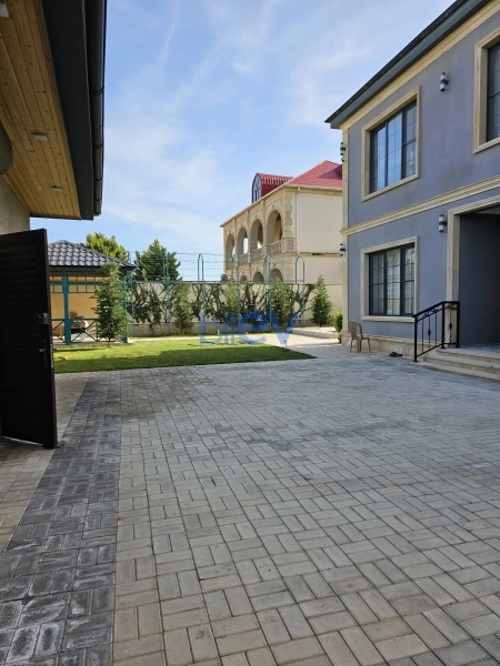 Günlük Kirayə 5 otaqlı Bağ evi  220m², Bakı