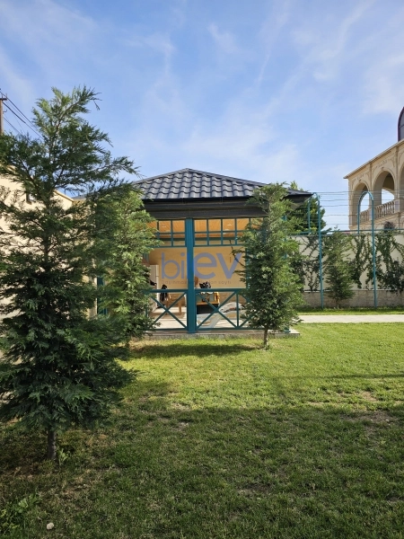 Günlük Kirayə 5 otaqlı Bağ evi  220m², Bakı