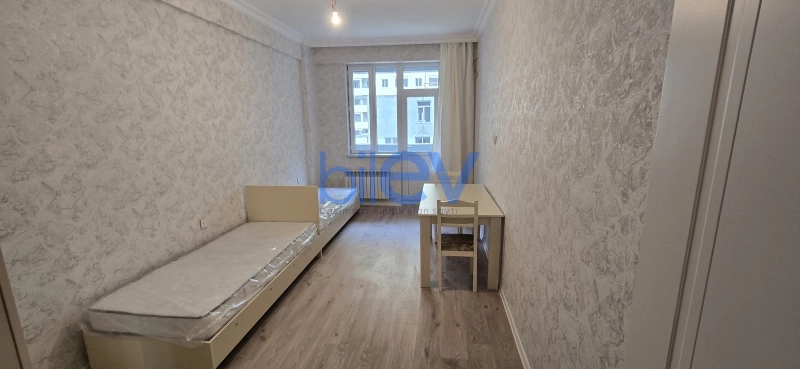 Aylıq Kirayə 4 otaqlı Yeni Tikili bina evi  151m², Bakı