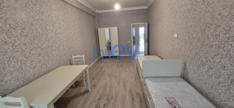 Aylıq Kirayə 4 otaqlı Yeni Tikili bina evi  151m², Bakı