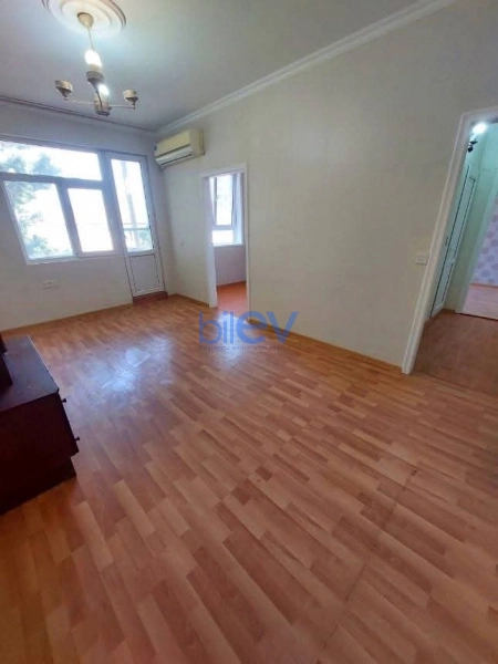Satış 2 otaqlı Köhnə Tikili bina evi  55m², Bakı