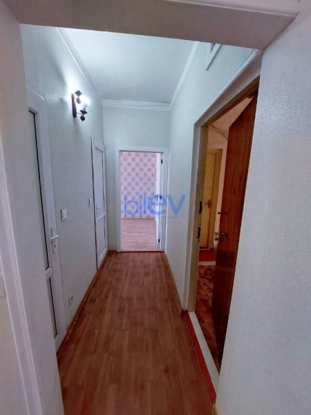Satış 2 otaqlı Köhnə Tikili bina evi  55m², Bakı