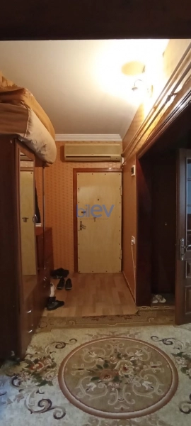 Satış 3 otaqlı Köhnə Tikili bina evi  75m², Bakı