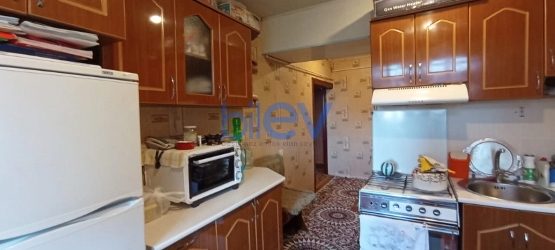 Satış 3 otaqlı Köhnə Tikili bina evi  75m², Bakı
