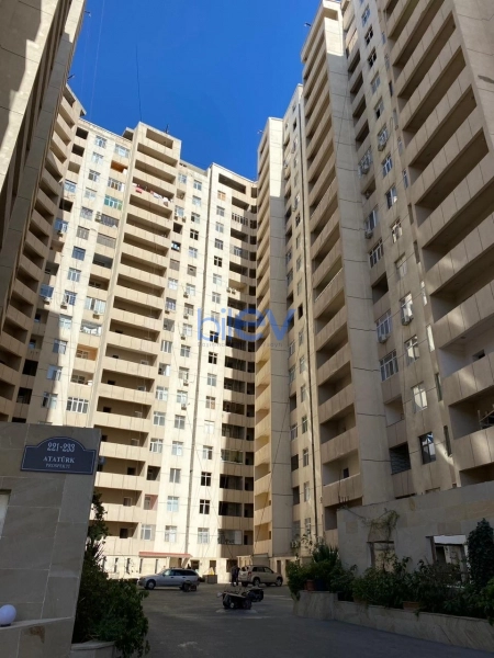 Satış 4 otaqlı Yeni Tikili bina evi  183m², Bakı