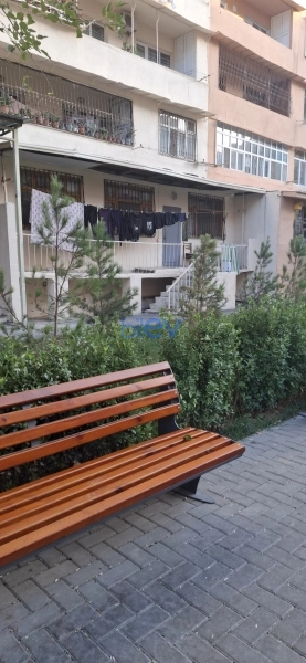 Satış 4 otaqlı Köhnə Tikili bina evi  110m², Bakı