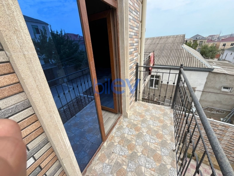 Satış 5 otaqlı Həyət evi  180m², Bakı