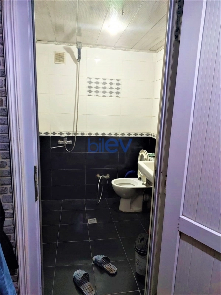 Satış 3 otaqlı Köhnə Tikili bina evi  60m², Bakı