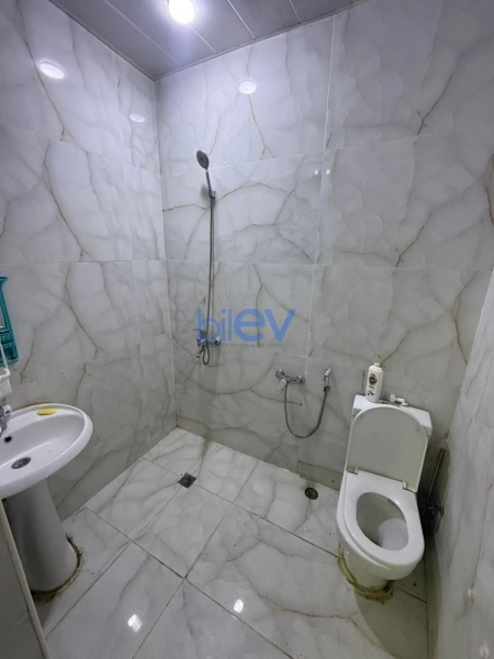 Aylıq Kirayə 3 otaqlı Həyət evi  130m², Bakı