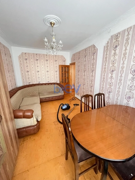 Aylıq Kirayə 2 otaqlı Köhnə Tikili bina evi  60m², Bakı