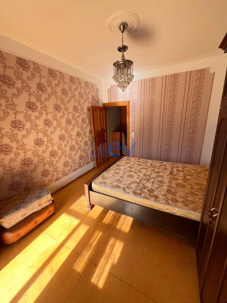 Aylıq Kirayə 2 otaqlı Köhnə Tikili bina evi  60m², Bakı