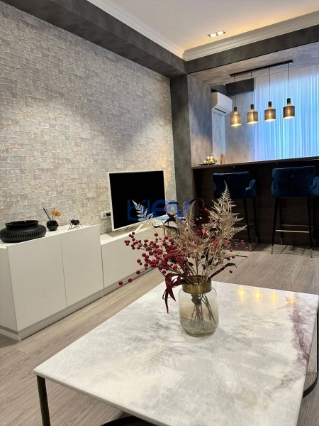 Aylıq Kirayə 3 otaqlı Yeni Tikili bina evi  96m², Bakı