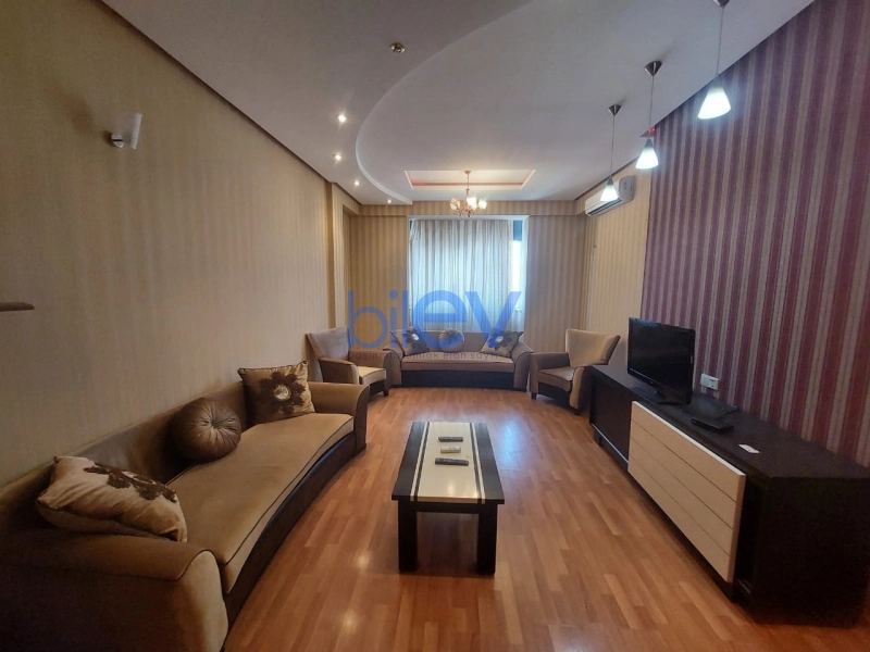 Aylıq Kirayə 2 otaqlı Yeni Tikili bina evi  114m², Bakı