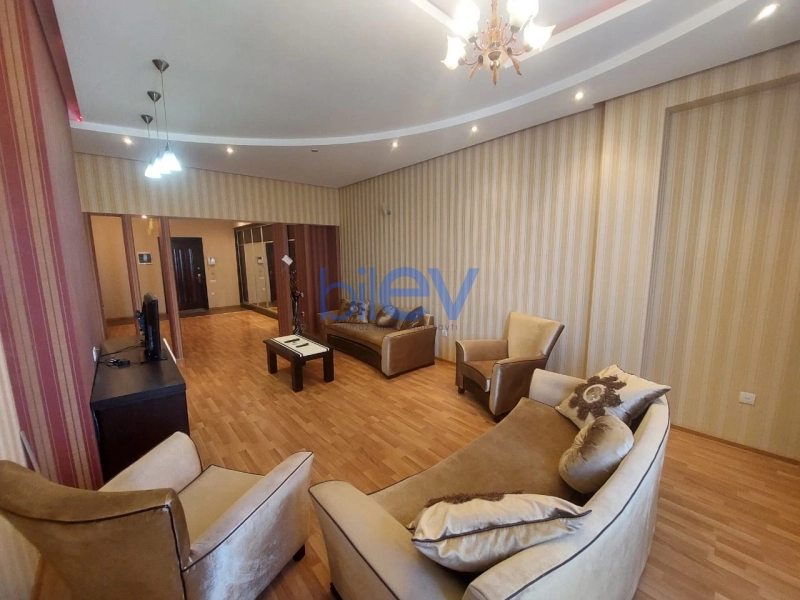 Aylıq Kirayə 2 otaqlı Yeni Tikili bina evi  114m², Bakı