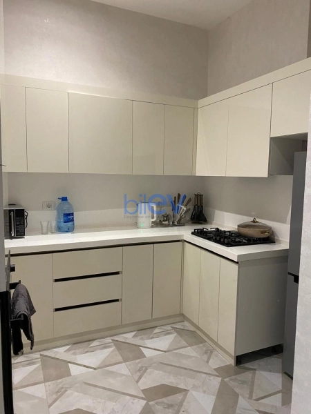 Aylıq Kirayə 2 otaqlı Yeni Tikili bina evi  70m², Bakı
