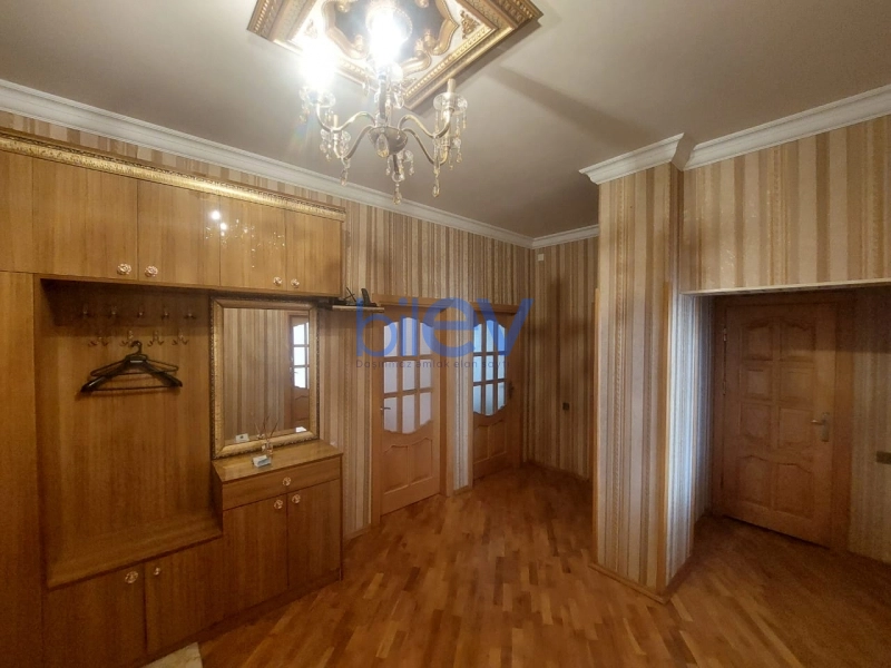 Aylıq Kirayə 3 otaqlı Yeni Tikili bina evi  96m², Bakı