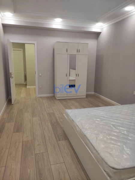 Aylıq Kirayə 2 otaqlı Yeni Tikili bina evi  80m², Bakı