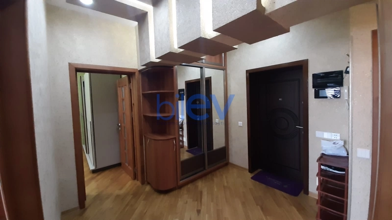 Aylıq Kirayə 2 otaqlı Yeni Tikili bina evi  75m², Bakı